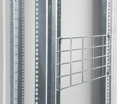 Grilles pour gestion latérale des câbles